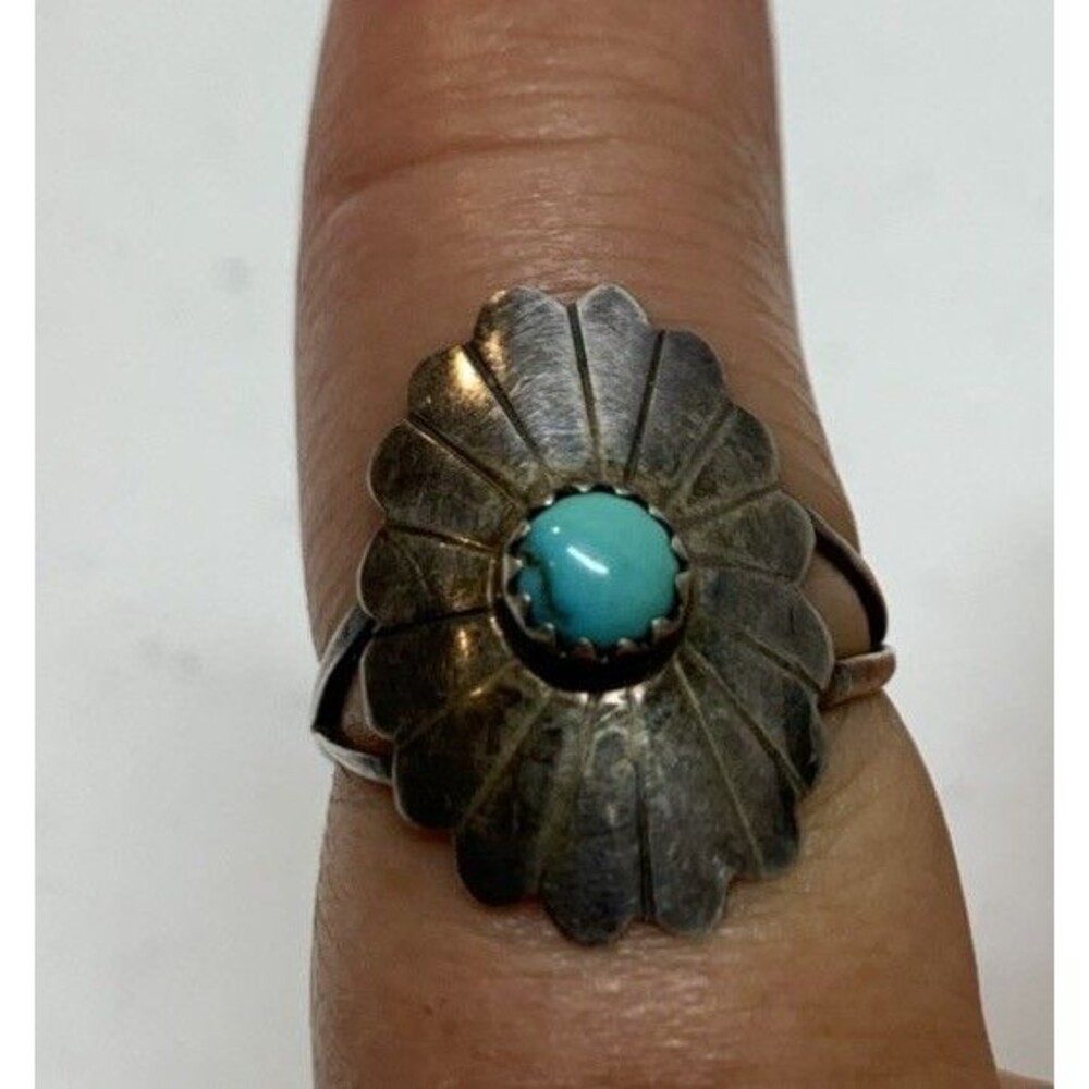 Vintage Navajo Concho Flower Turquoise Sterling Silver Ring Boho Size 7 - Picture 4 of 4